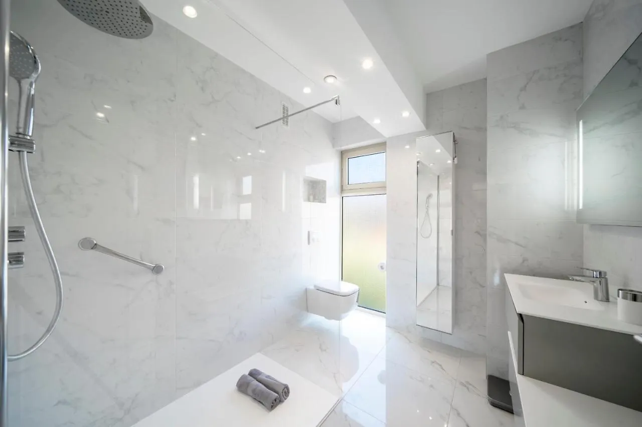 Renovated Apartment 155M2 3Br6P - Cannes Palm Beach 0*,  法国